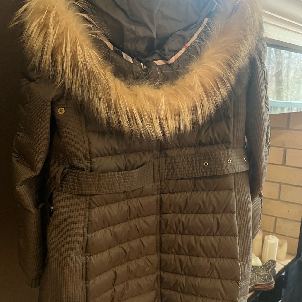 Burberry winter coat - Picture 4 of 9